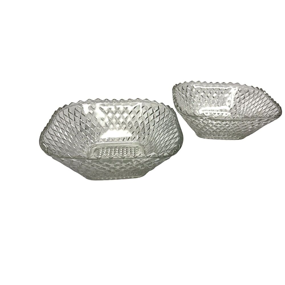 2 Vintage Indiana Clear Glass Diamond Point Sawtooth Edge 5” Square Salad Bowls
